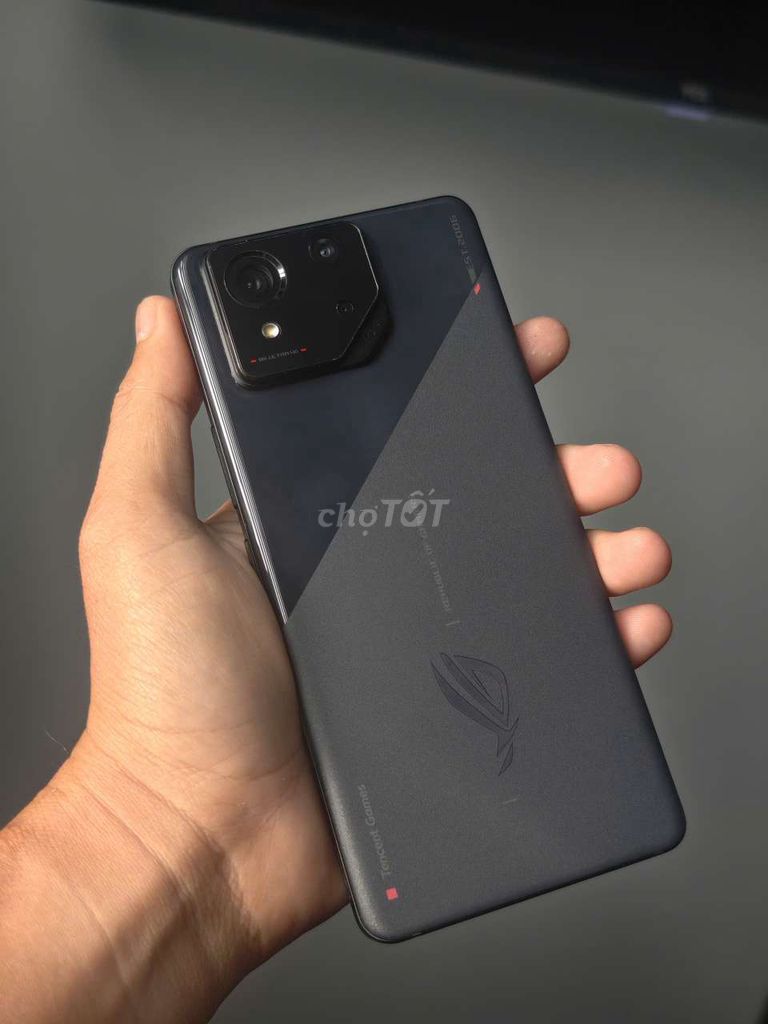 Asus ROG Phone 8 256GB Đen. Mua bán Điện thoại tại Thành phố Mỹ Tho Tiền Giang được đăng bởi Tony Nguyen hình 1
