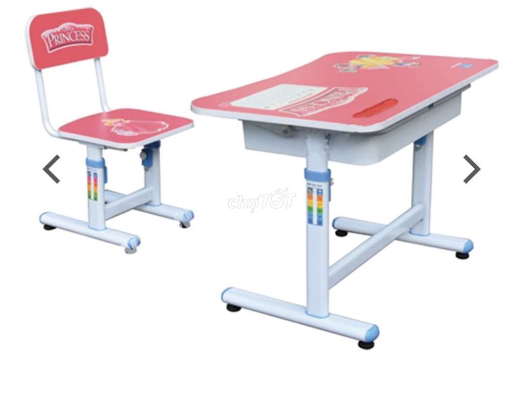 Bộ bàn ghế học sinh Hòa Phát màu  Hồng. Mua bán Bàn ghế tại Quận 12 Tp Hồ Chí Minh được đăng bởi Trần Thị Hồng Nhung  hình 1