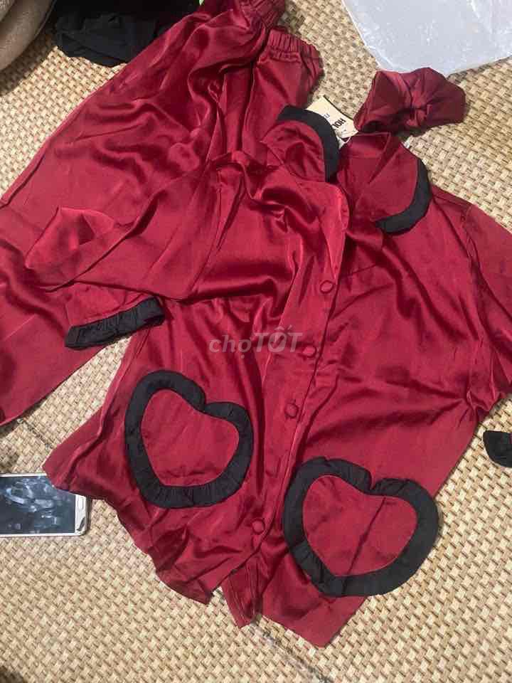 Đồ ngủ nữ lụa size L. Mua bán Quần áo tại Quận Cầu Giấy Hà Nội được đăng bởi Chung  hình 1
