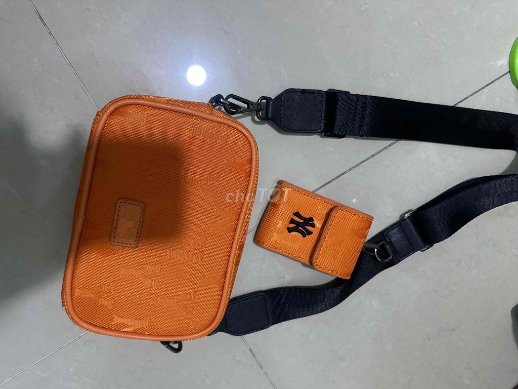 Túi đeo chéo Unisex Vải Cam. Mua bán Túi xách tại Quận Phú Nhuận Tp Hồ Chí Minh được đăng bởi COONG hình 1