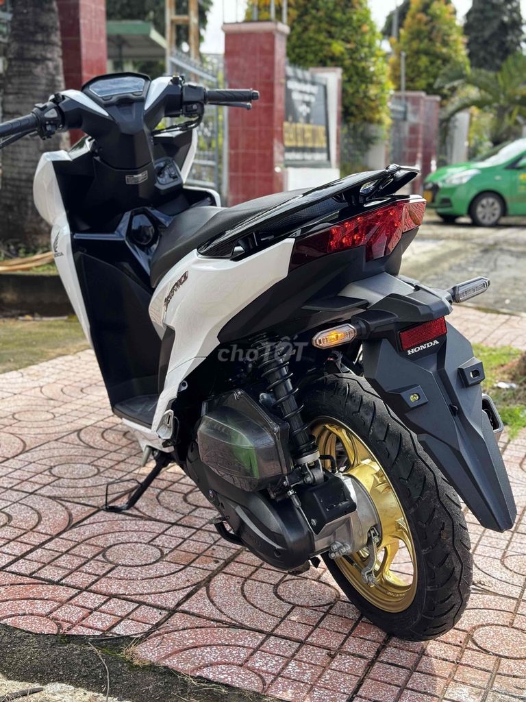 Thanh Lý Vario 150 xe cọp chất. Mua bán Xe máy tại Thành phố Buôn Ma Thuột Đắk Lắk được đăng bởi Cửa Hàng Xe Máy 297 Nguyễn văn cừ hình 9