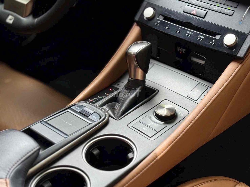 Lexus RC200T Coupe body F-Sport 2016. Mua bán Ô tô tại Quận Tân Phú Tp Hồ Chí Minh được đăng bởi Phước Nguyễn hình 6