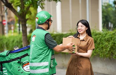 GHTK Tuyển Giao Hàng Xe Máy Cư Mgar Đắk Lăk 13K/Đ
