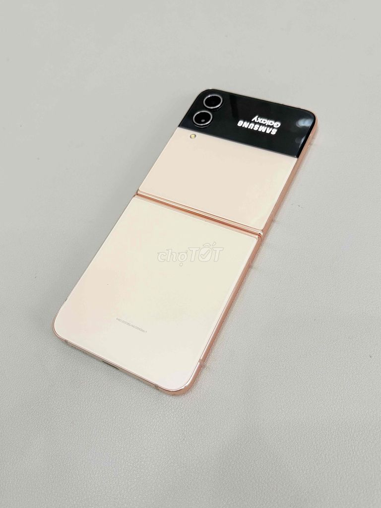 Samsung Z Flip4 8/128GB VN 2 sim. Mua bán Điện thoại tại Quận Ninh Kiều Cần Thơ được đăng bởi  Anh Lê hình 1