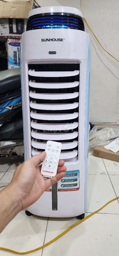 Quạt điều hòa Sunhouse Trắng, Xanh. Mua bán Quạt tại Quận Đống Đa Hà Nội được đăng bởi manh cương hình 1
