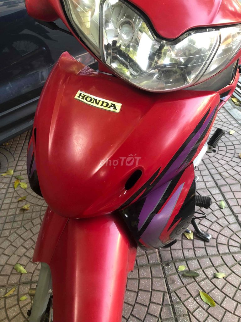 Красные номера автомобилей Honda Future