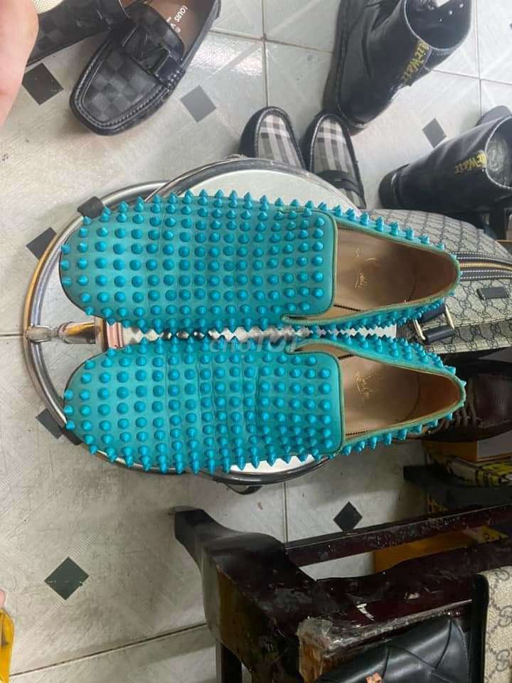 Hiệu Christian Louboutin,Made in Italy ,
Size 42