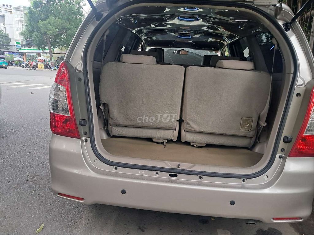 Ô tô Toyota Innova số sàn 8 chỗ. Mua bán Ô tô tại Quận 7 Tp Hồ Chí Minh được đăng bởi Bác Tỏ  hình 9