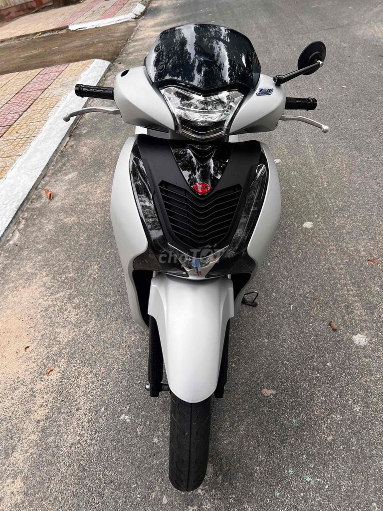 SH mẫu cũ 125 cbs. Mua bán Xe máy tại Quận 1 Tp Hồ Chí Minh được đăng bởi Trung hải hình 2