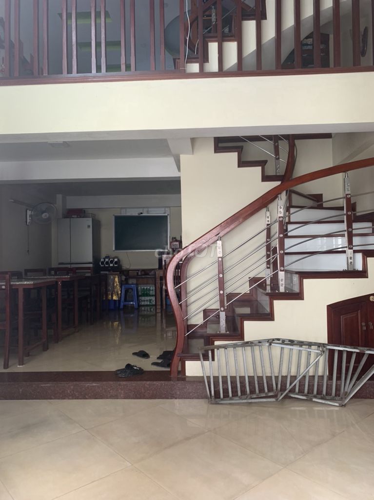 Nhà 5 tầng, Đường TĂNG THIẾT GIÁP, mặt tiền 4,5m.