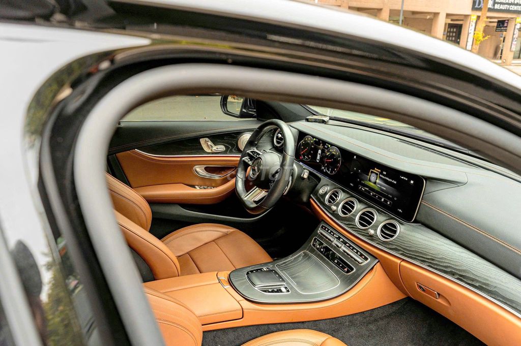 E300 AMG sx 2021 zin đẹp giá cực tốt. Mua bán Ô tô tại Quận 7 Tp Hồ Chí Minh được đăng bởi tuấn anh hình 18