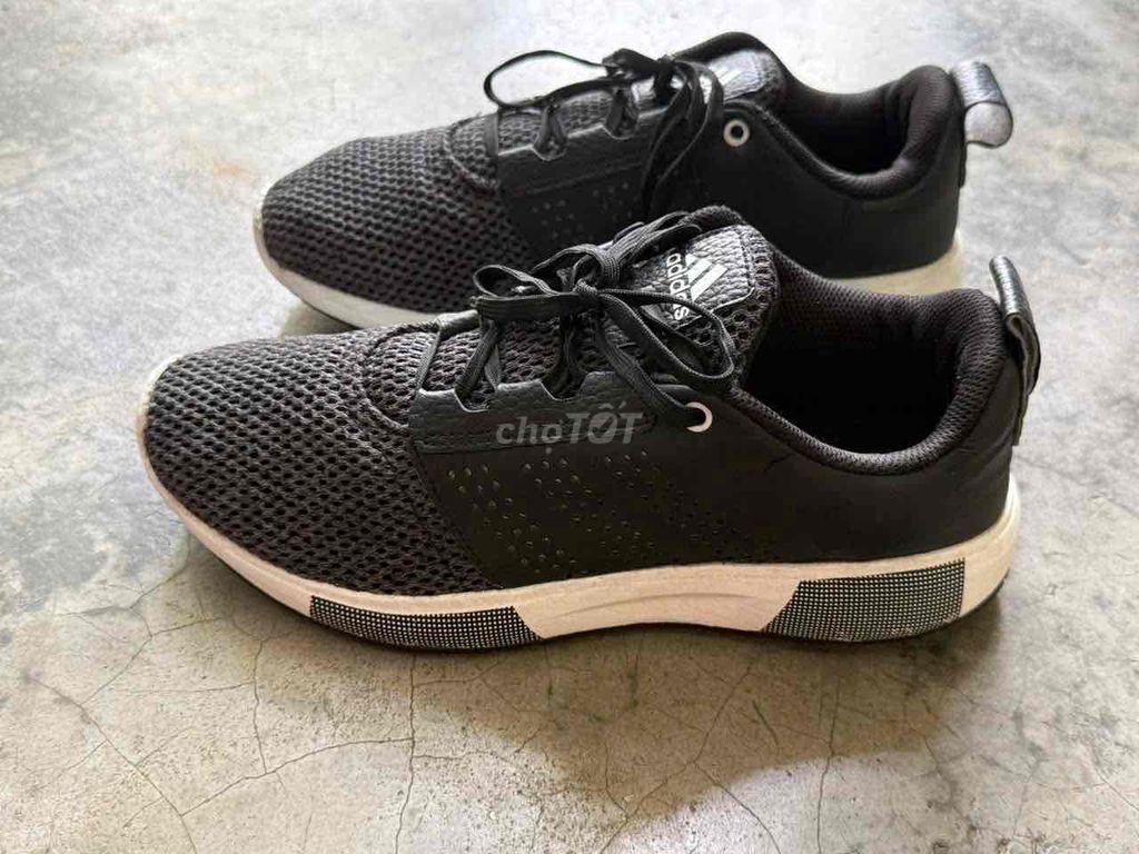 Giày thể thao Adidas Nam size 40. Mua bán Giày dép tại Quận Cẩm Lệ Đà Nẵng được đăng bởi Huy hình 1