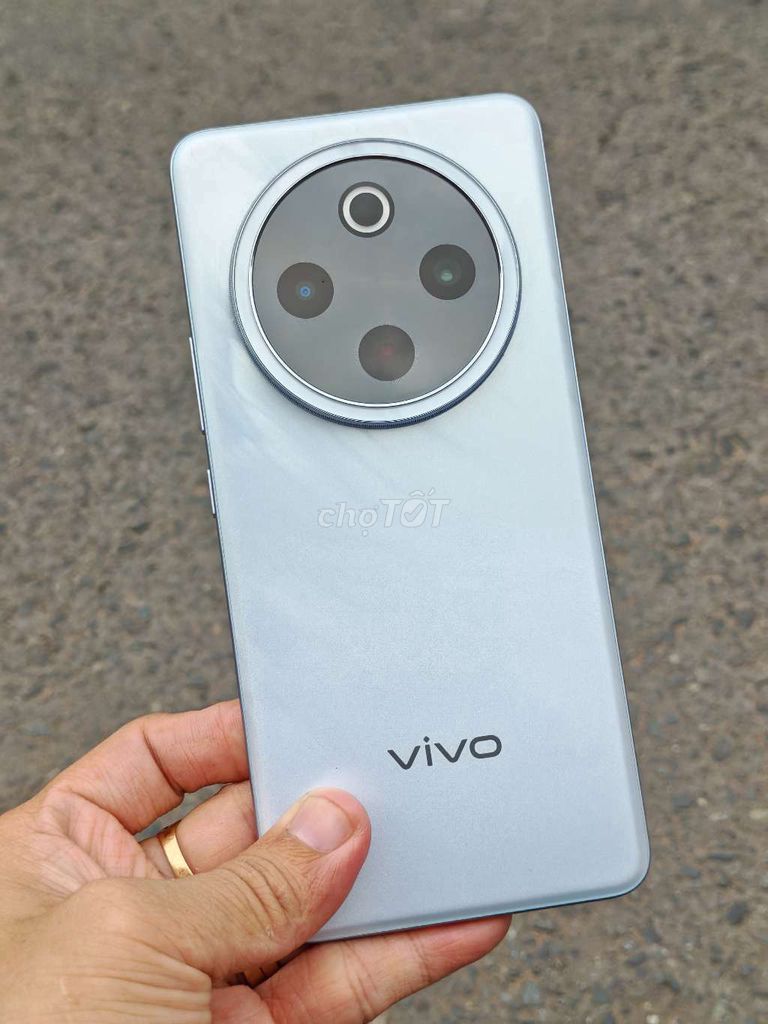Vivo Y300 Pro Plus 256GB Bạc. Mua bán Điện thoại tại Quận Bình Tân Tp Hồ Chí Minh được đăng bởi Anh Rin hình 1