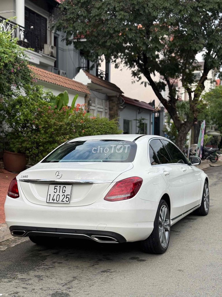 Mercedes Benz C250 Exclusive 2017. Mua bán Ô tô tại Quận 1 Tp Hồ Chí Minh được đăng bởi Nguyễn Lê Hưng hình 7