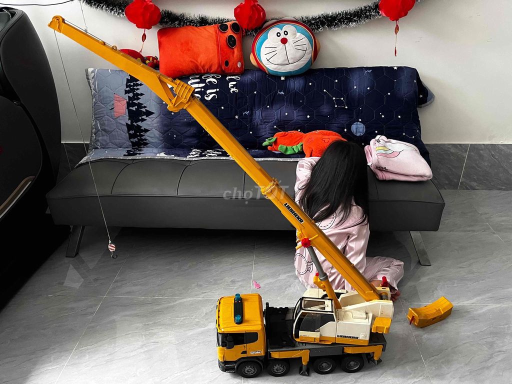 Xe Tải Cần Cẩu BRUDER Scania Super 560R. Mua bán Sở thích khác tại Quận 3 Tp Hồ Chí Minh được đăng bởi Tran Doan hình 1