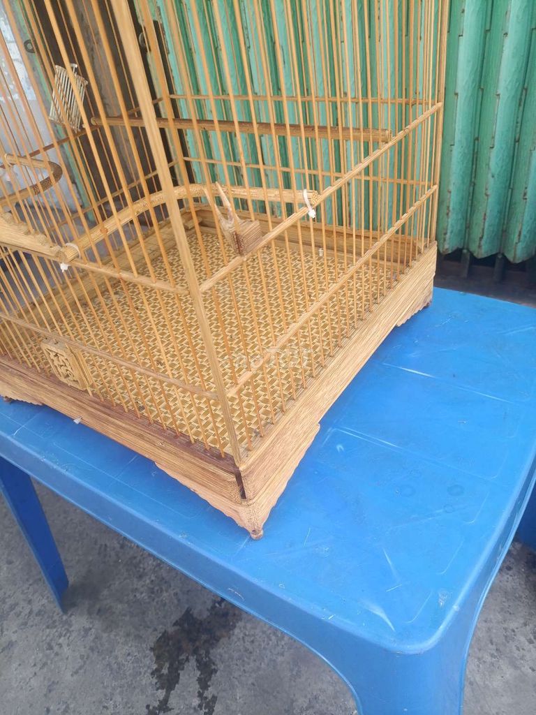 Lồng chim tre Vàng gỗ hình vuông. Mua bán Phụ kiện, Thức ăn, Dịch vụ tại Quận Tân Phú Tp Hồ Chí Minh được đăng bởi ti ti hình 1