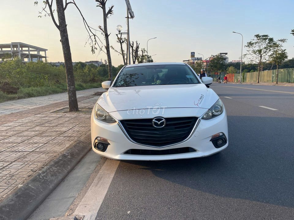 Chính chủ bán Mazda 3 2016 1.5 AT Sedan - 8v km. Mua bán Ô tô tại Quận Long Biên Hà Nội được đăng bởi Lê Quang hải hình 1