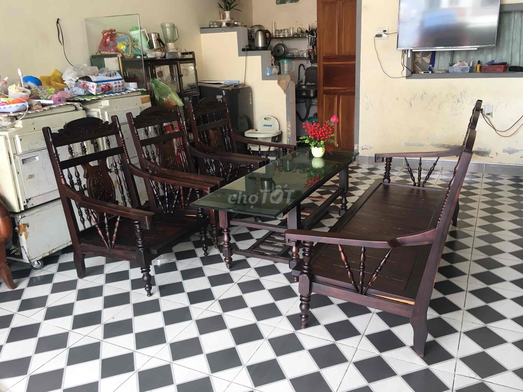 salon thẻ xưa. Mua bán Bàn ghế tại Thành phố Pleiku Gia Lai được đăng bởi Phạm tấn dũng hình 1