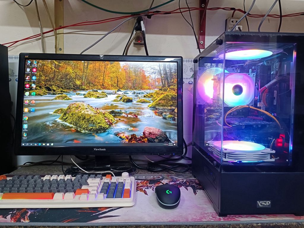 PC intel 1270v5 (tương đương i7 7700) + lcd 24in