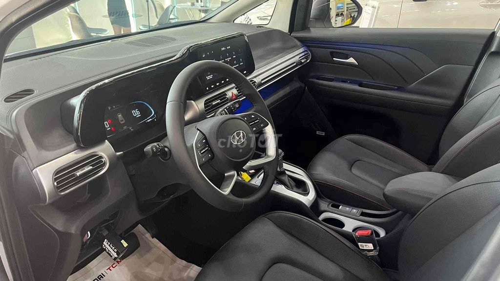 Hyundai Stargazer X - Xe nhập - Khuyến mãi tốt