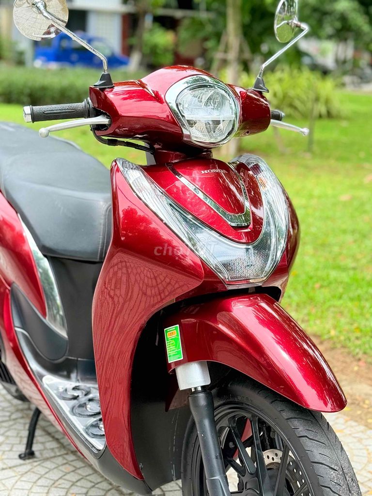 Honda SH Mode 2021 красный