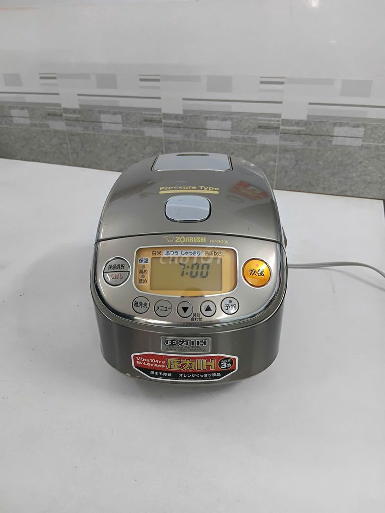 Nồi cơm điện cao tần Zojirushi áp suất hiếm đẹp. Mua bán Bếp, lò, đồ điện nhà bếp tại Huyện Hóc Môn Tp Hồ Chí Minh được đăng bởi Pham Truong Lam Vu hình 1