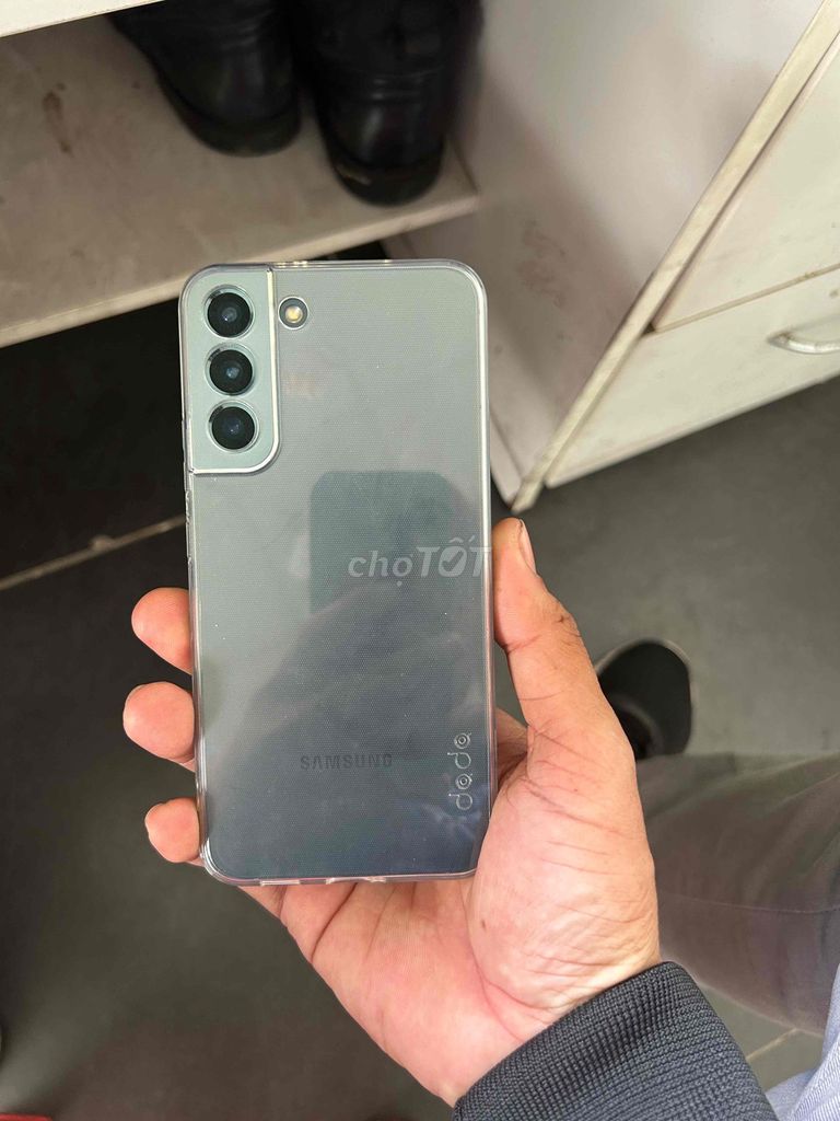 Samsung Galaxy S22 plus chính hãng VN 2 sìm. Mua bán Điện thoại tại Quận 7 Tp Hồ Chí Minh được đăng bởi Nhóc hình 1