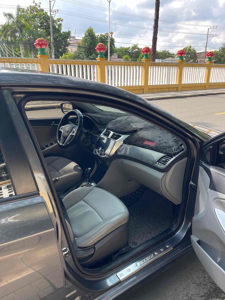 Hyundai Accent 2011 1.4 AT - 100000 km. Mua bán Ô tô tại Huyện Hòa Thành Tây Ninh được đăng bởi TrầnNhậtMinh hình 14
