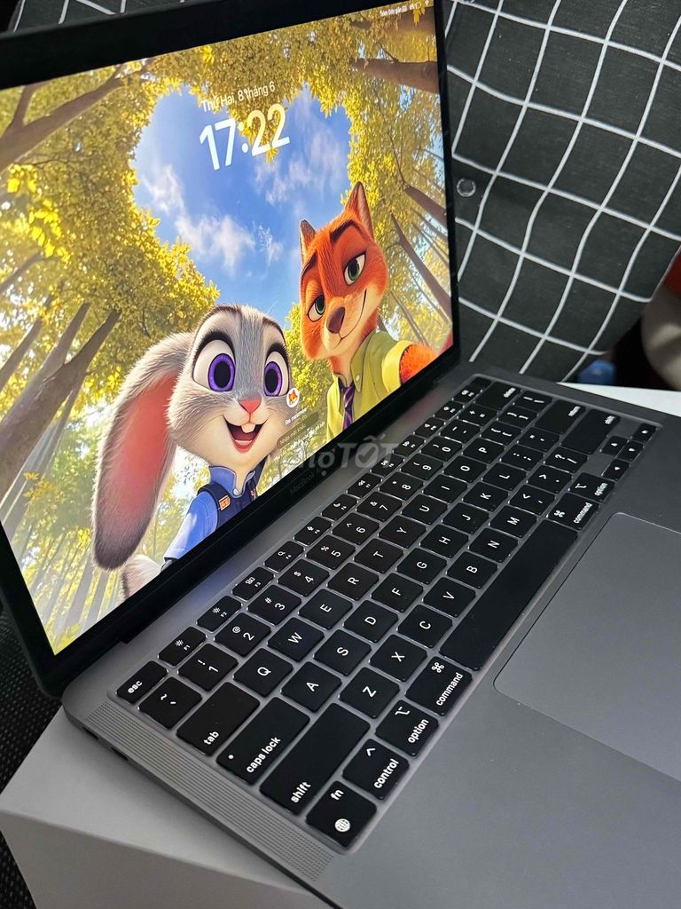 Apple Macbook Air M1 8GB/256GB Xám. Mua bán Laptop tại Quận 7 Tp Hồ Chí Minh được đăng bởi Quỳnh Như  hình 1