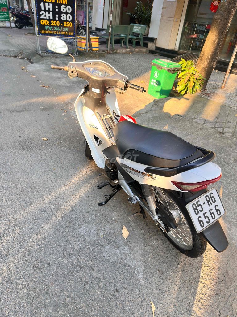 cần bán wave kèn, đèn đề đầy đủ, máy bao êm. Mua bán Xe máy tại Quận Bình Tân Tp Hồ Chí Minh được đăng bởi Lê việt thắng hình 5