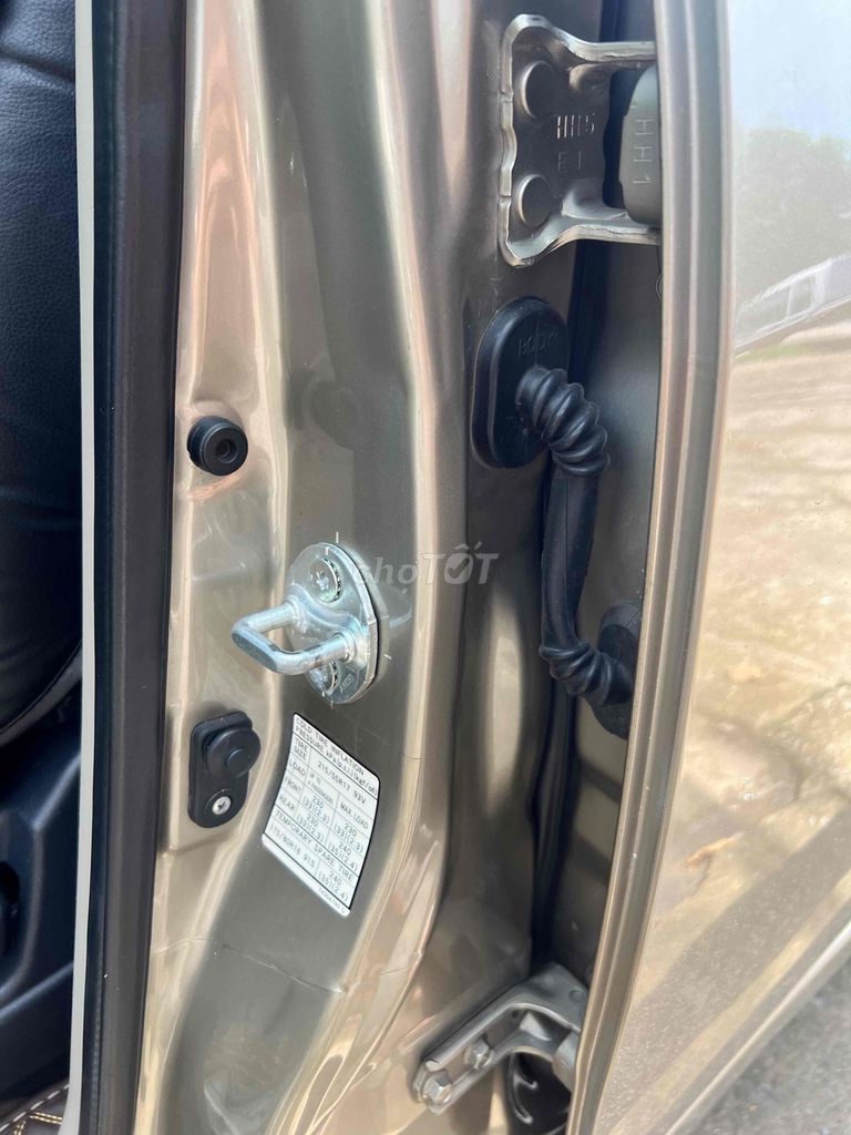 Mitsubishi Grandis 2009 2.4 Mivec - 115000 km. Mua bán Ô tô tại Thị xã Tân Uyên Bình Dương được đăng bởi Thi  hình 8