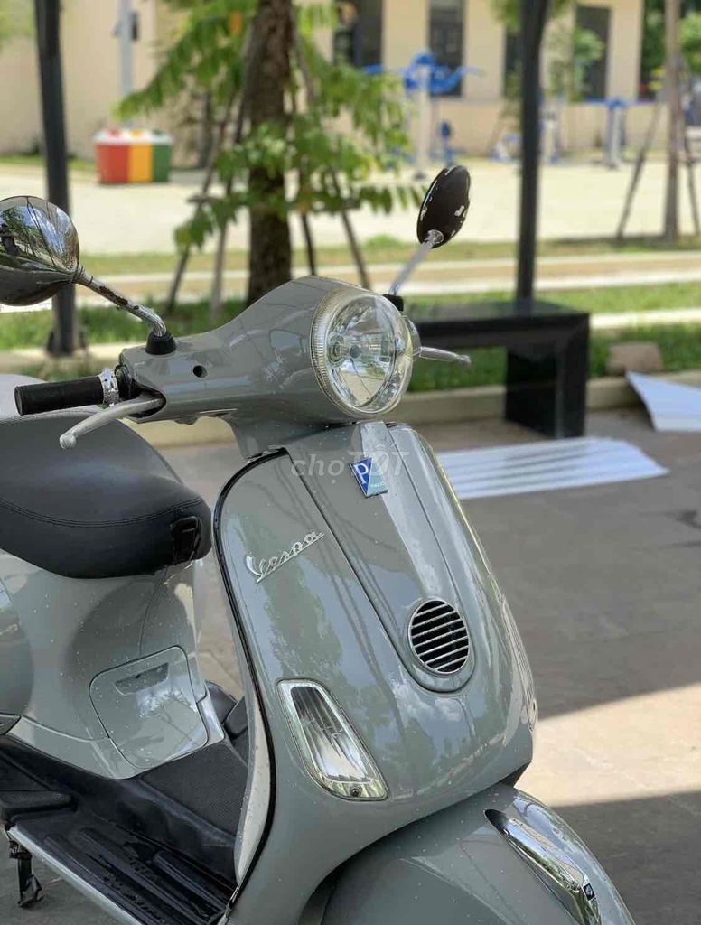 Продам свой автомобиль Vespa 2012 BS в Дананге