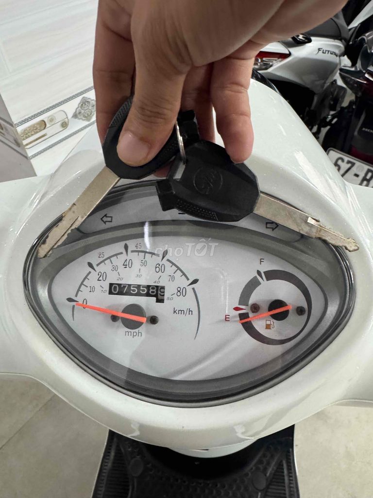 SYM Attila 50cc Hàng Chính Hãng.Chạy 7.000 Mới Tin. Mua bán Xe máy tại Thành phố Long Xuyên An Giang được đăng bởi Cửa Hàng Xe Minh Hạnh hình 6