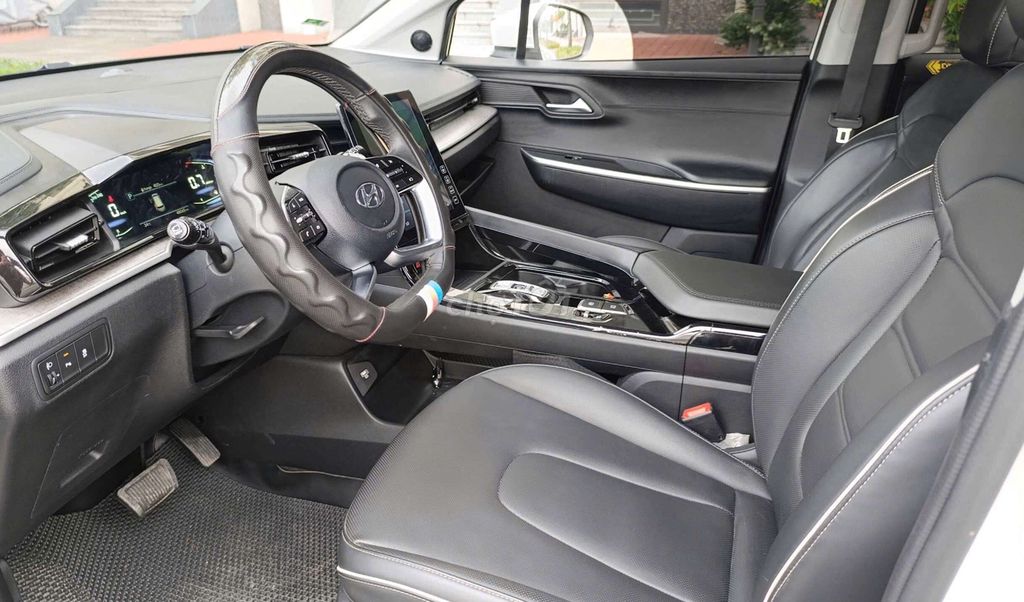 Hyundai Custin 2023 7 chỗ 48.000 km. Mua bán Ô tô tại Quận Cầu Giấy Hà Nội được đăng bởi Thăng ManyCar hình 7