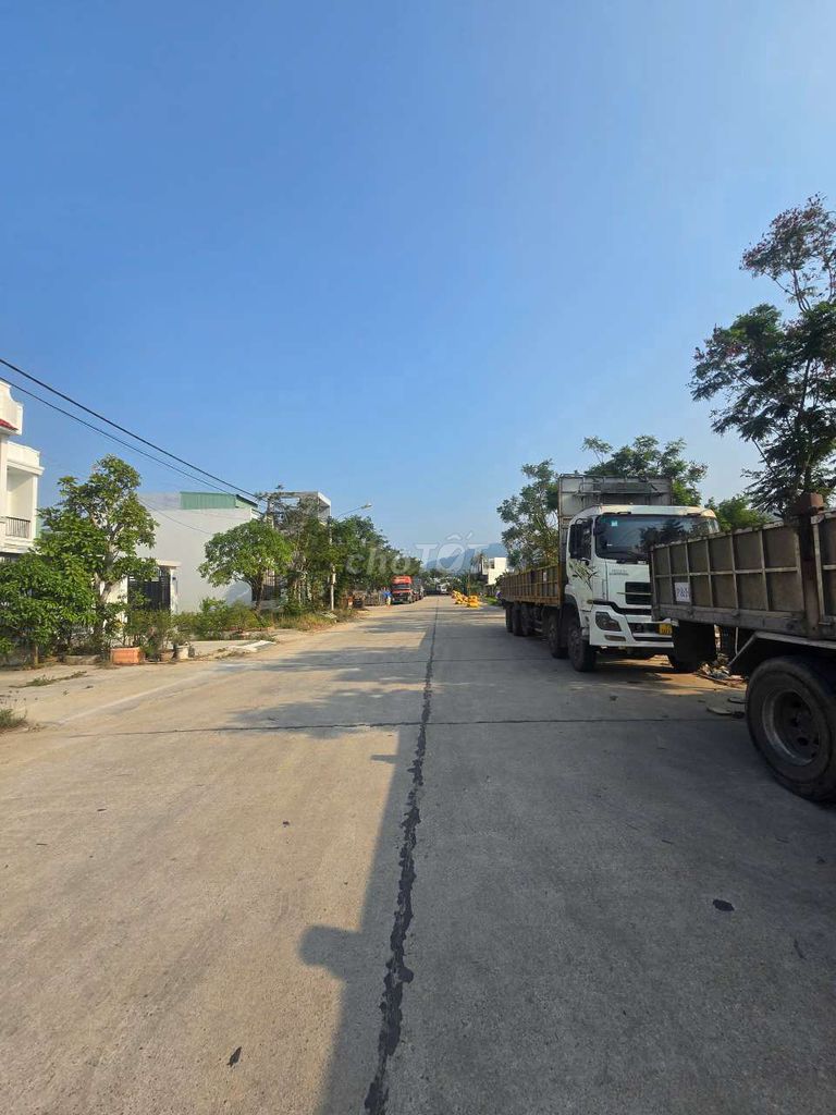 Bán lô đất sau lưng đại học quang trung, phường nhơn phú, quy nhơn Bán lô đất sau lưng đại học quang trung, phường nhơn phú, quy nhơn