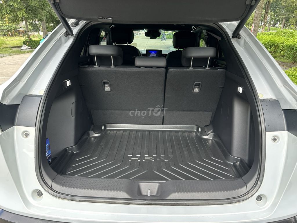 Honda HR-V 2023 RS Trắng Bạc - 12000 km. Mua bán Ô tô tại Thành phố Biên Hòa Đồng Nai được đăng bởi Tấn Thịnh hình 8