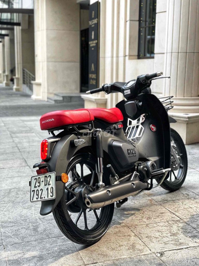 Honda Super Cub C125 2023 Đen 6000km. Mua bán Xe máy tại Quận Cầu Giấy Hà Nội được đăng bởi Tuấn Việt Motor hình 5