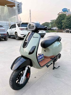 Vespa xám xanh ắc quy 2025 đủ giấy. Mua bán Xe điện tại Quận Bắc Từ Liêm Hà Nội được đăng bởi Xe điện Bình Phương