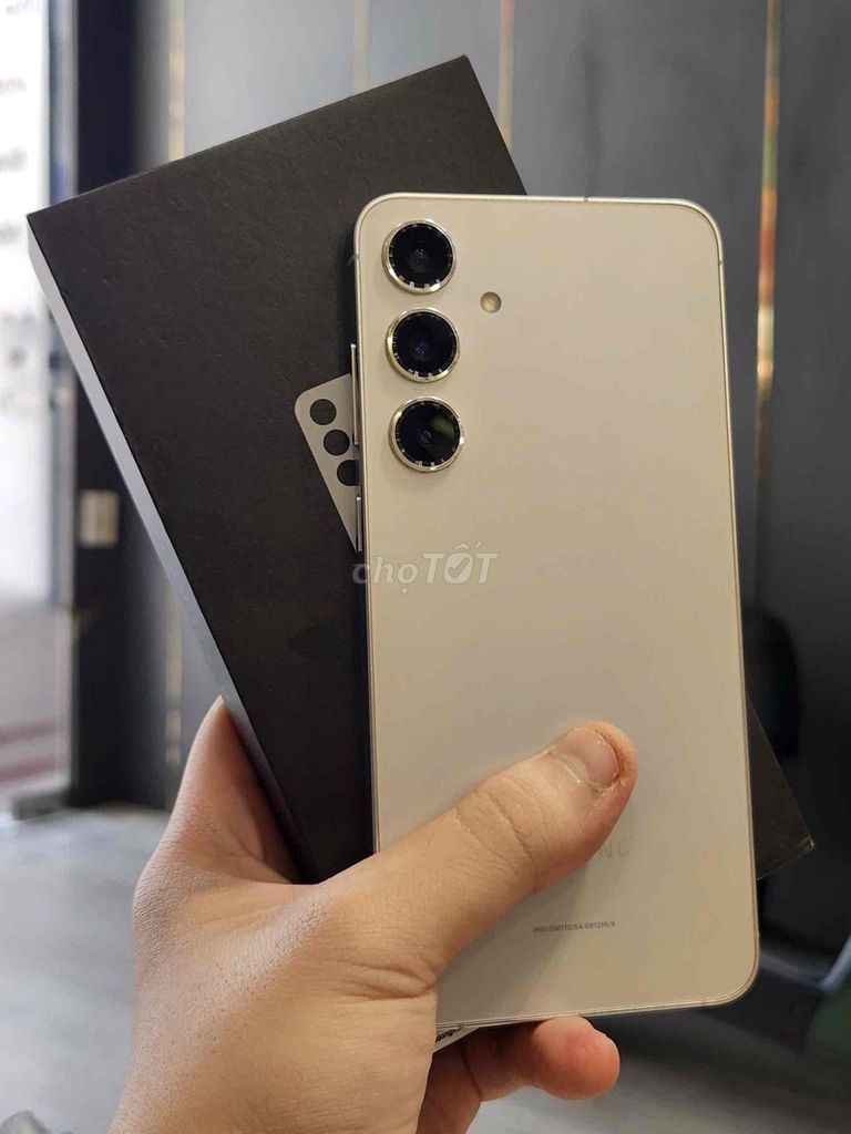 Samsung Galaxy S24 Plus 256GB Xám Like New VN/A 99. Mua bán Điện thoại tại Quận 8 Tp Hồ Chí Minh được đăng bởi CA REM BÁN TÁO hình 1