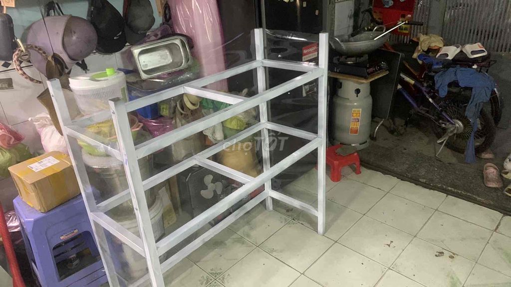 kệ sắt mới