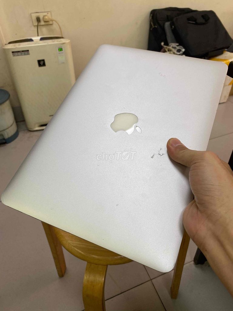 Macbook Air 2013 i5 4GB/128GB màn 13.3 inh. Mua bán Laptop tại Quận Hoàng Mai Hà Nội được đăng bởi Mac98 hình 1