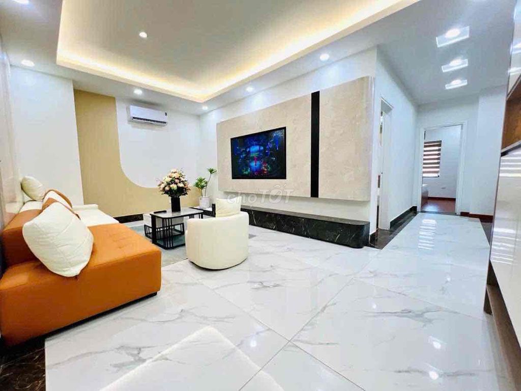 Bán nhà chung cư Nam Trung Yên 90m2 mặt phố Nguyễn Chánh 3 ngủ 2vs đep. Mua bán căn hộ/chung cư tại Quận Cầu Giấy Hà Nội được đăng bởi Lê Ngọc Lan hình 1