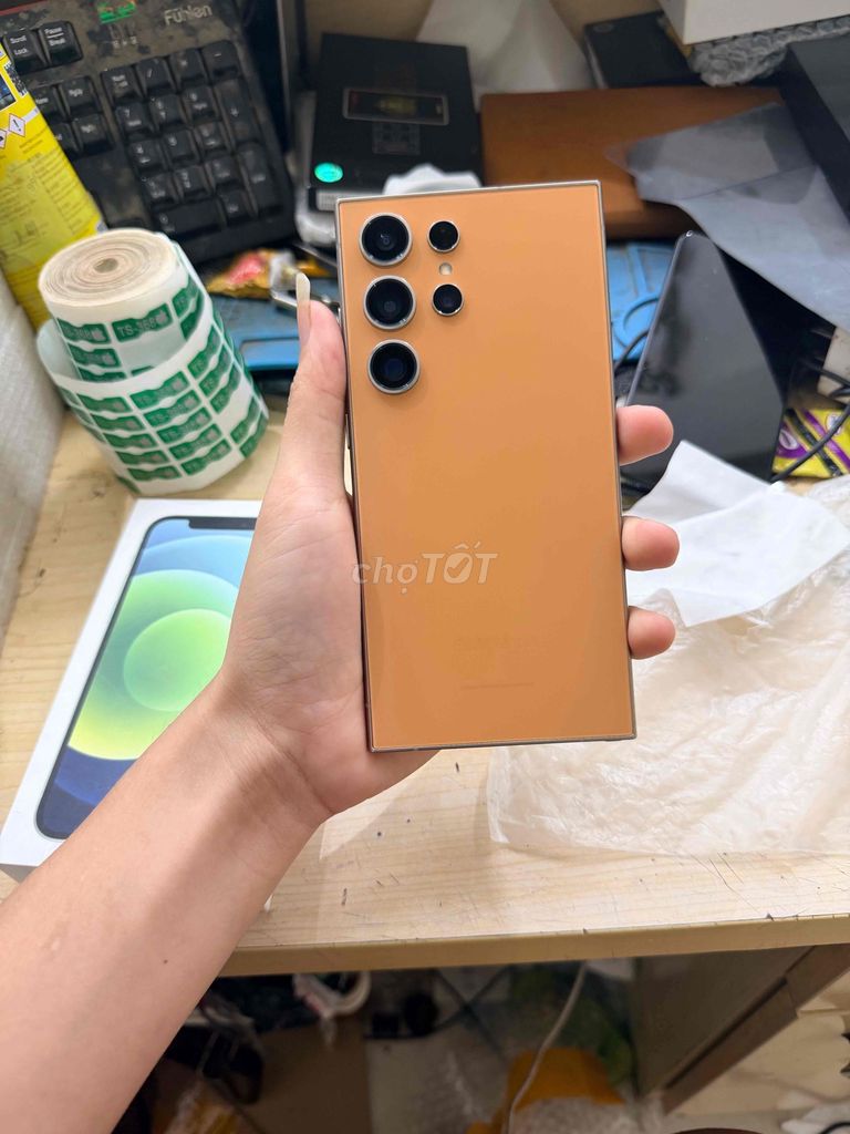 Samsung S24 Ultra 256GB Vàng Hàn Quốc Phẩy đẹp. Mua bán Điện thoại tại Quận Hà Đông Hà Nội được đăng bởi Hai hình 1