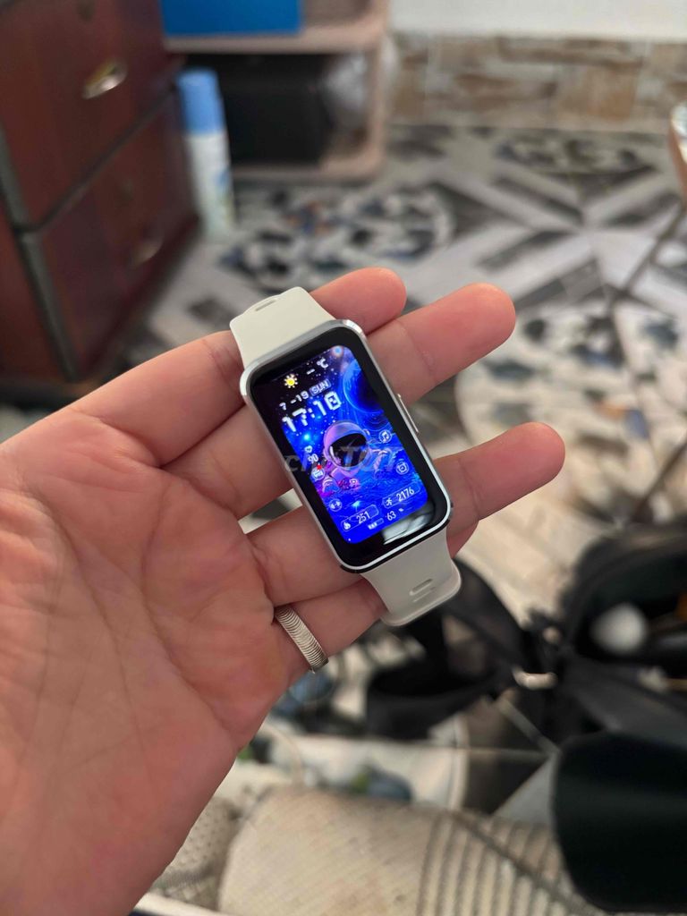 Huawei Band 10 Trắng Như mới. Mua bán Thiết bị đeo thông minh tại Quận 8 Tp Hồ Chí Minh được đăng bởi Minh hình 1
