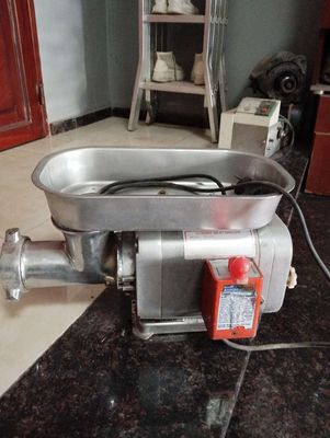 bán máy xay thịt như hình. Mua bán Đồ chuyên dụng, Giống nuôi trồng tại Thị xã Tân Uyên Bình Dương được đăng bởi Lê Đức Quang