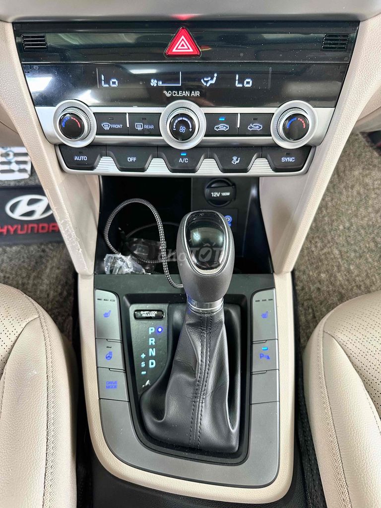 Elantra 2022 2.0 AT - 10000Km Siêu Mới. Mua bán Ô tô tại Huyện Bắc Tân Uyên Bình Dương được đăng bởi Ô Tô Quân Bồ Bình Dương hình 7