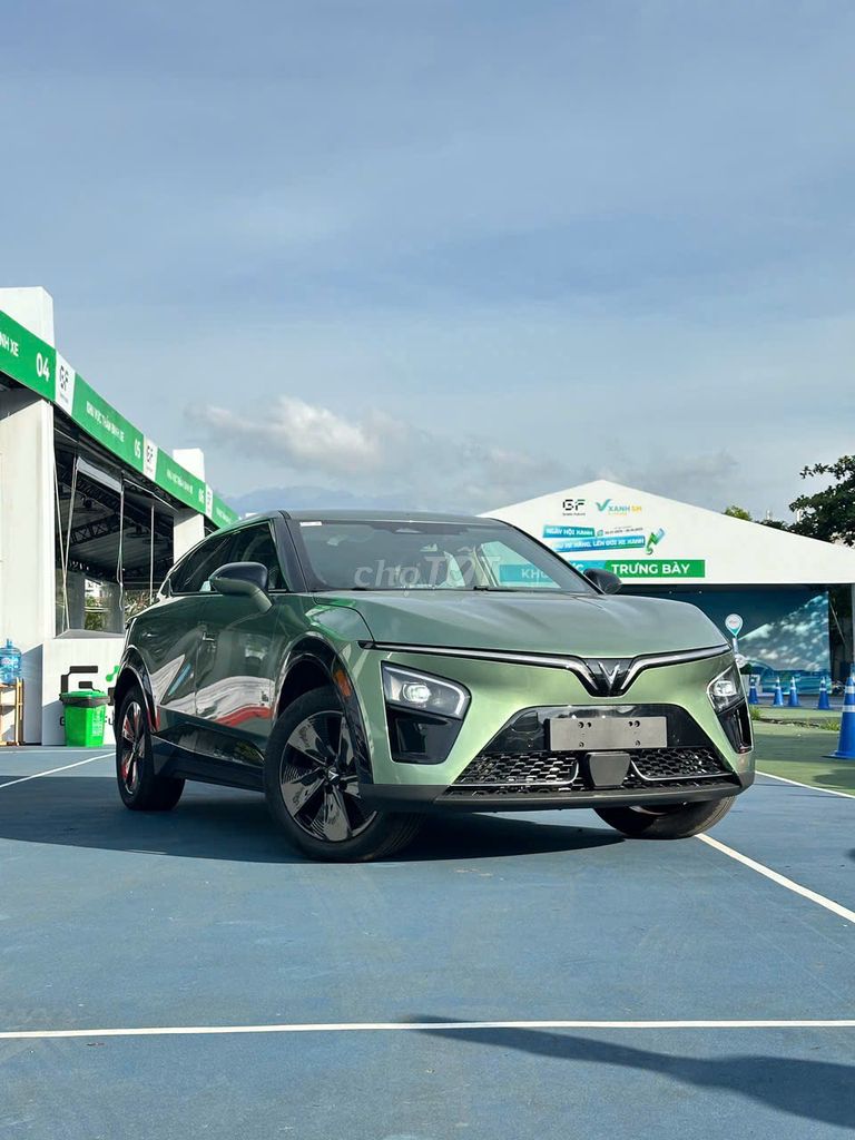 VINFAST VF7 ƯU ĐÃI GIẢM GIÁ, LÃI SUẤT VAY 4.8%/NĂM. Mua bán Ô tô tại Quận Tân Bình Tp Hồ Chí Minh được đăng bởi Chí Nhân VinFast hình 1