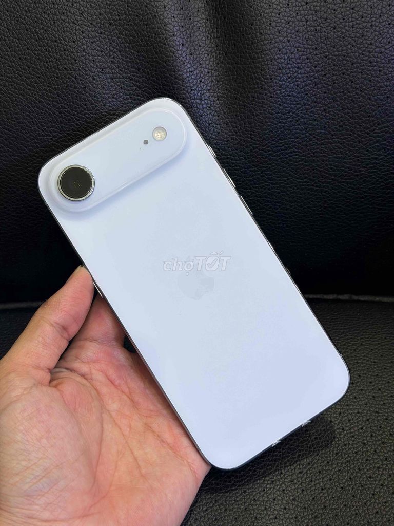 Apple iPhone 17 Air 256GB Trắng VNA 93%. Mua bán Điện thoại tại Quận Thanh Xuân Hà Nội được đăng bởi quỳnh chi hình 1