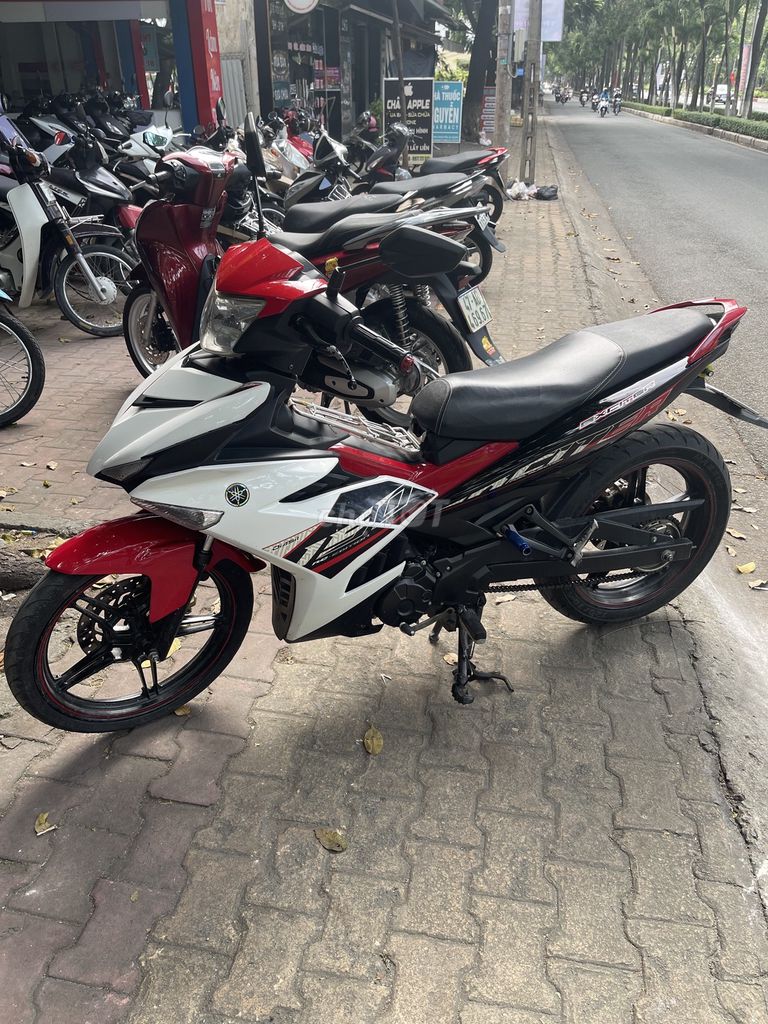 Yamaha Exciter 150 2017 Đỏ trắng đen. Mua bán Xe máy tại Thành phố Biên Hòa Đồng Nai được đăng bởi Phương nguyễn  hình 4