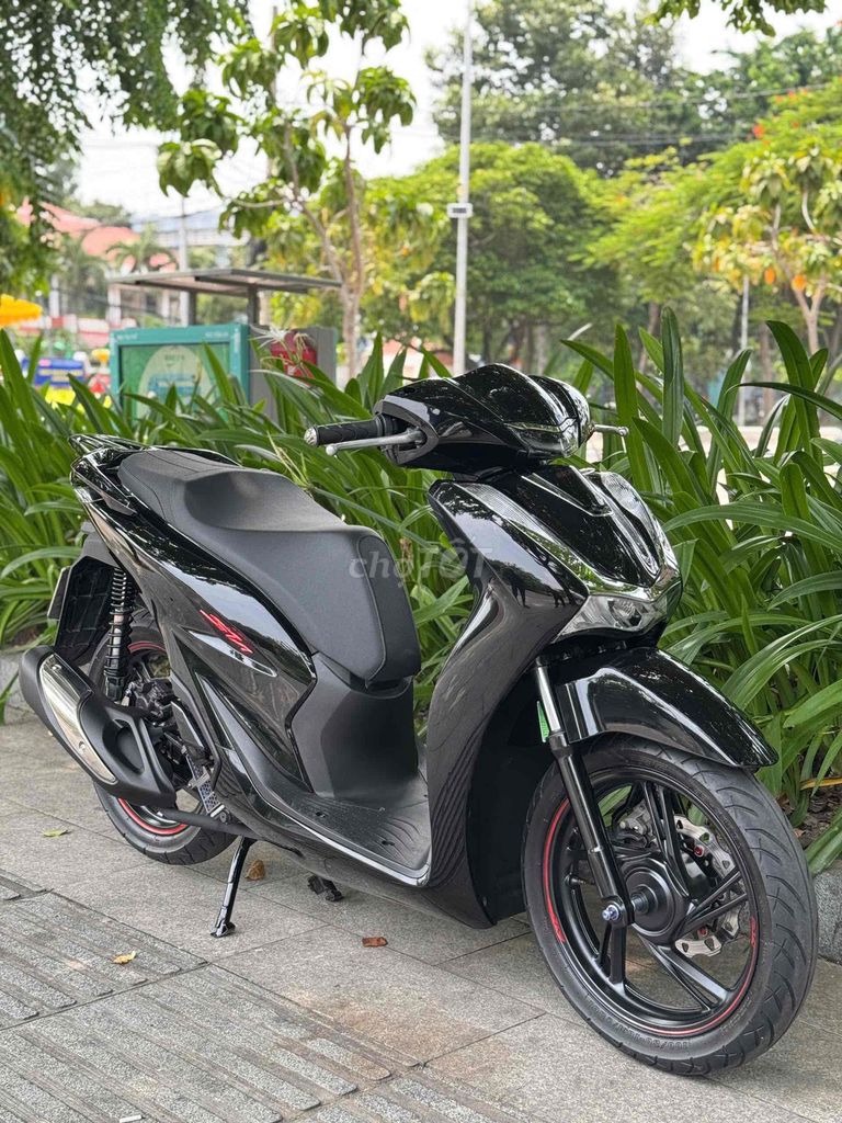 Honda SH150 CBS 2020, глянцево-черный